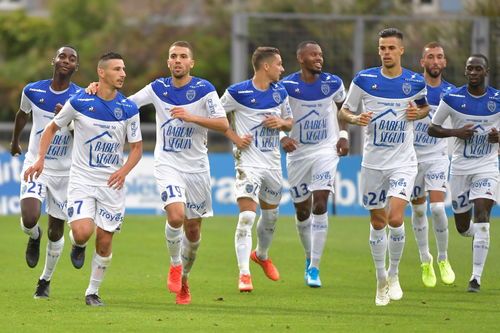 里昂足球俱乐部队徽