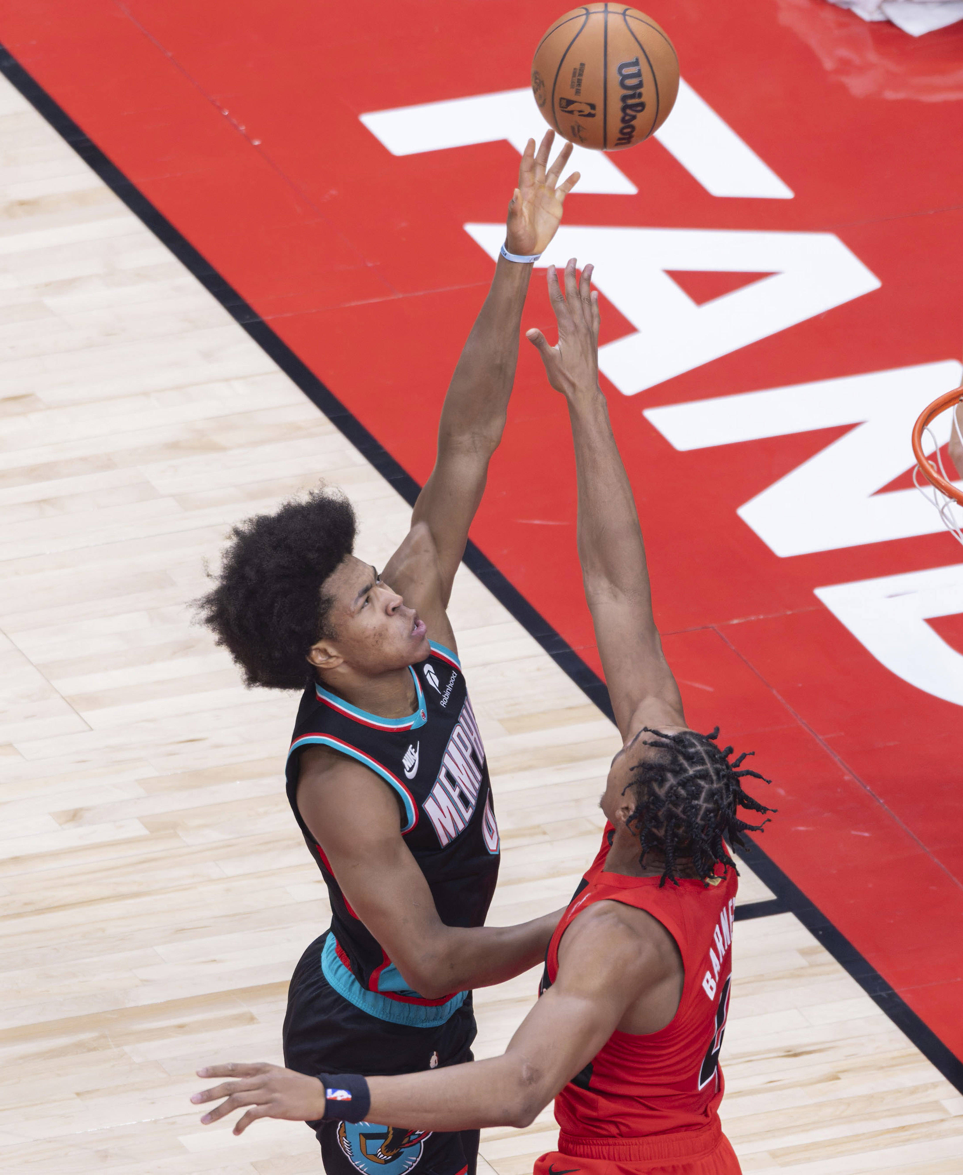 包含孟菲斯灰熊发布备战花絮，赛前扳平良机，NBA常规赛任务艰巨，年轻球员得到机会的词条