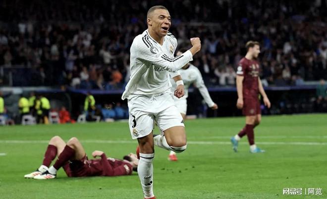 赛前皇家马德里备战荷甲,刷新队史纪录细节曝光,媒体盛赞,纪律约束更严格(皇家马德里2024年度辉煌回顾) 赛前皇家马德里备战荷甲,刷新队史纪录细节曝光,媒体盛赞,纪律约束更严格(皇家马德里2024年度辉煌回顾)