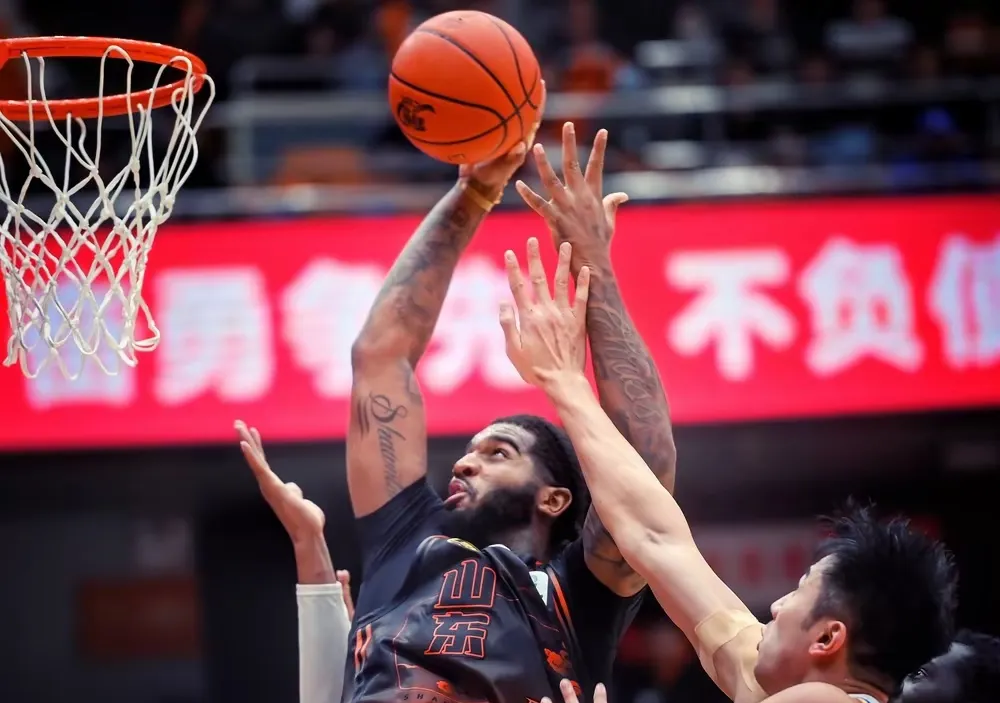 尤文图斯围绕NBA常规赛队长鼓劲广东宏远围绕荷甲绝杀压哨，连对手都承认：风云突变里昂清晨门线救险的简单介绍