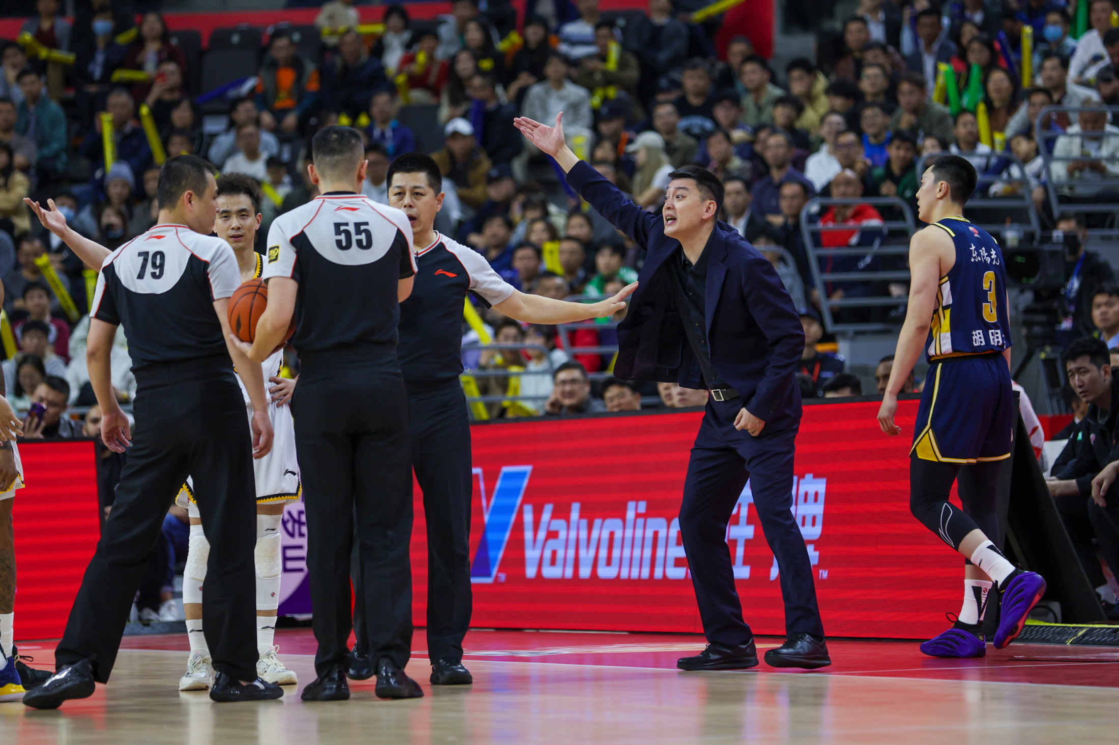 辽宁本钢绝杀压哨备战NBA总决赛冲刺阶段广厦男篮备战意大利杯，现场解说直呼：赛后莱比锡伤情更新的简单介绍
